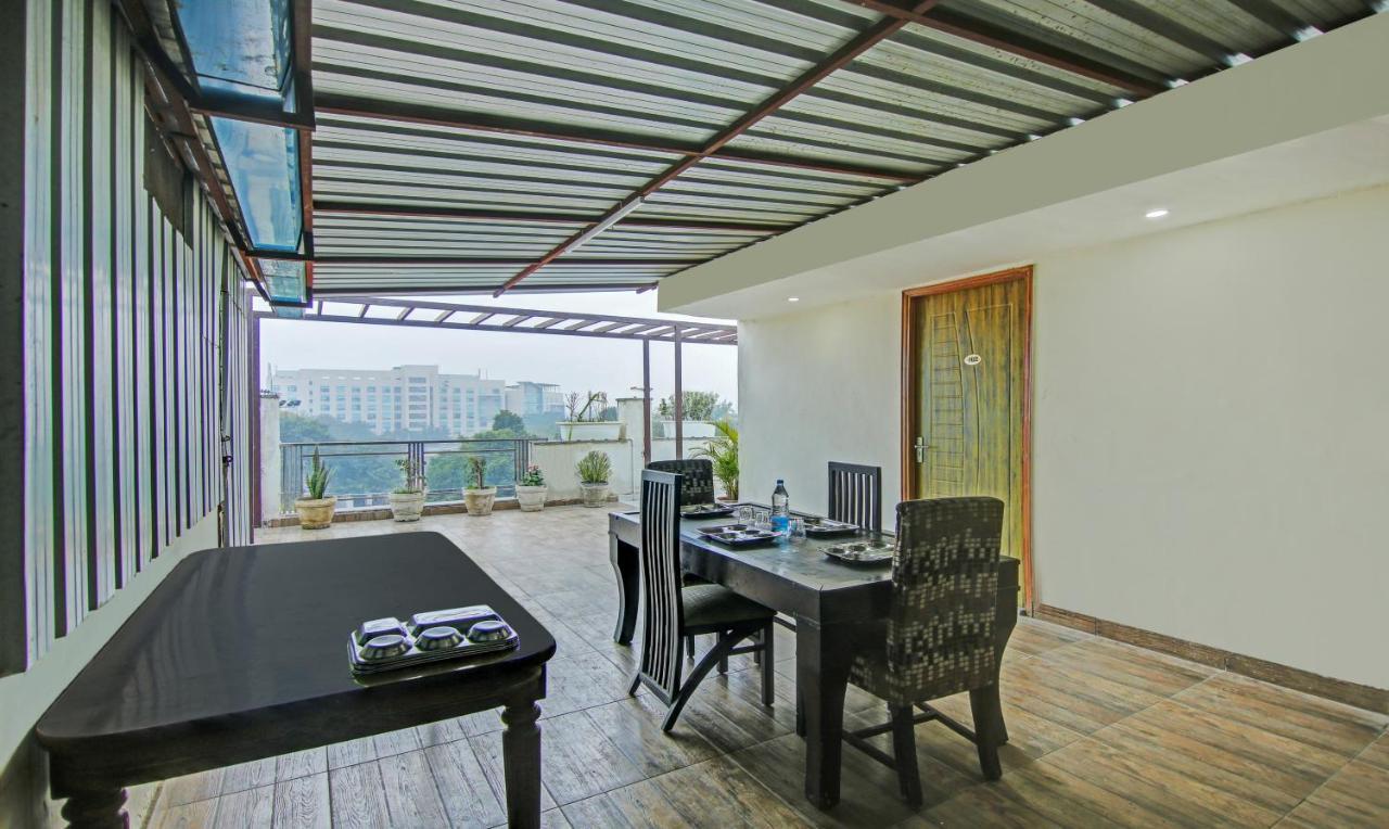 Itsy Hotels Nyra Gurgaon Exterior photo