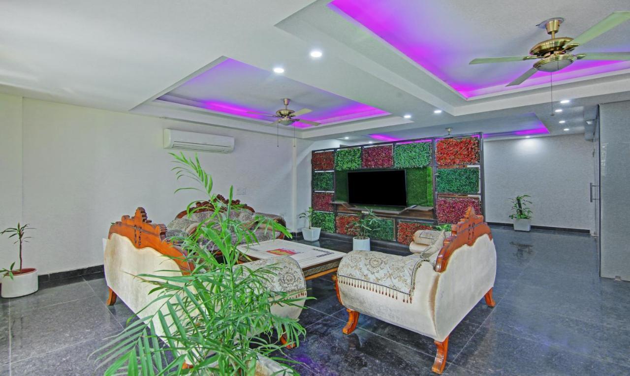 Itsy Hotels Nyra Gurgaon Exterior photo
